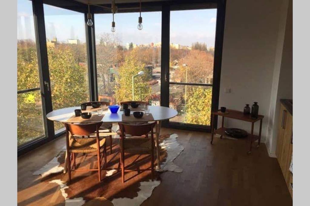 2 Bedroom Mauerpark-Apartment, Berlin Mitte View Calendar Zewnętrze zdjęcie