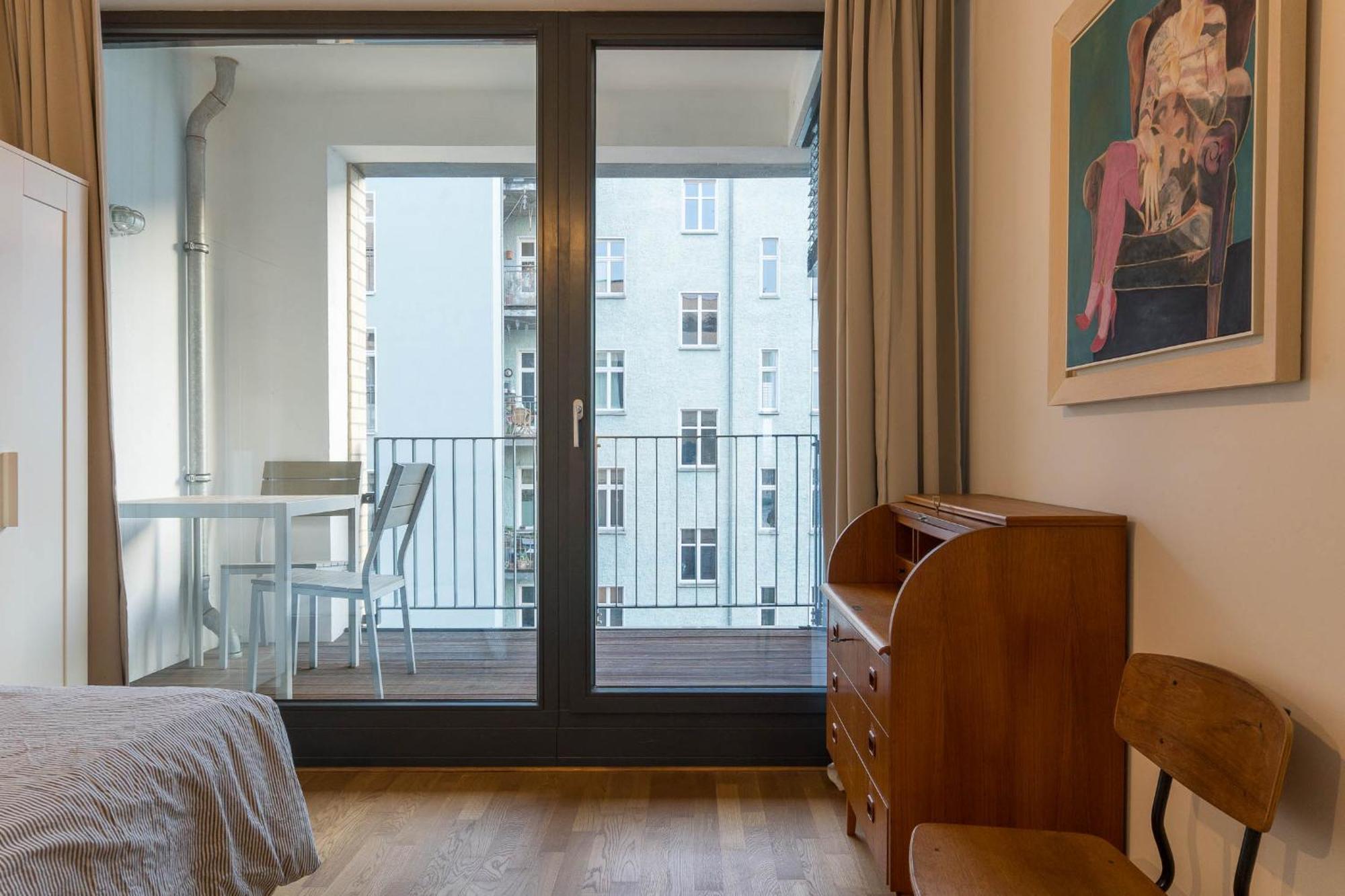 2 Bedroom Mauerpark-Apartment, Berlin Mitte View Calendar Zewnętrze zdjęcie