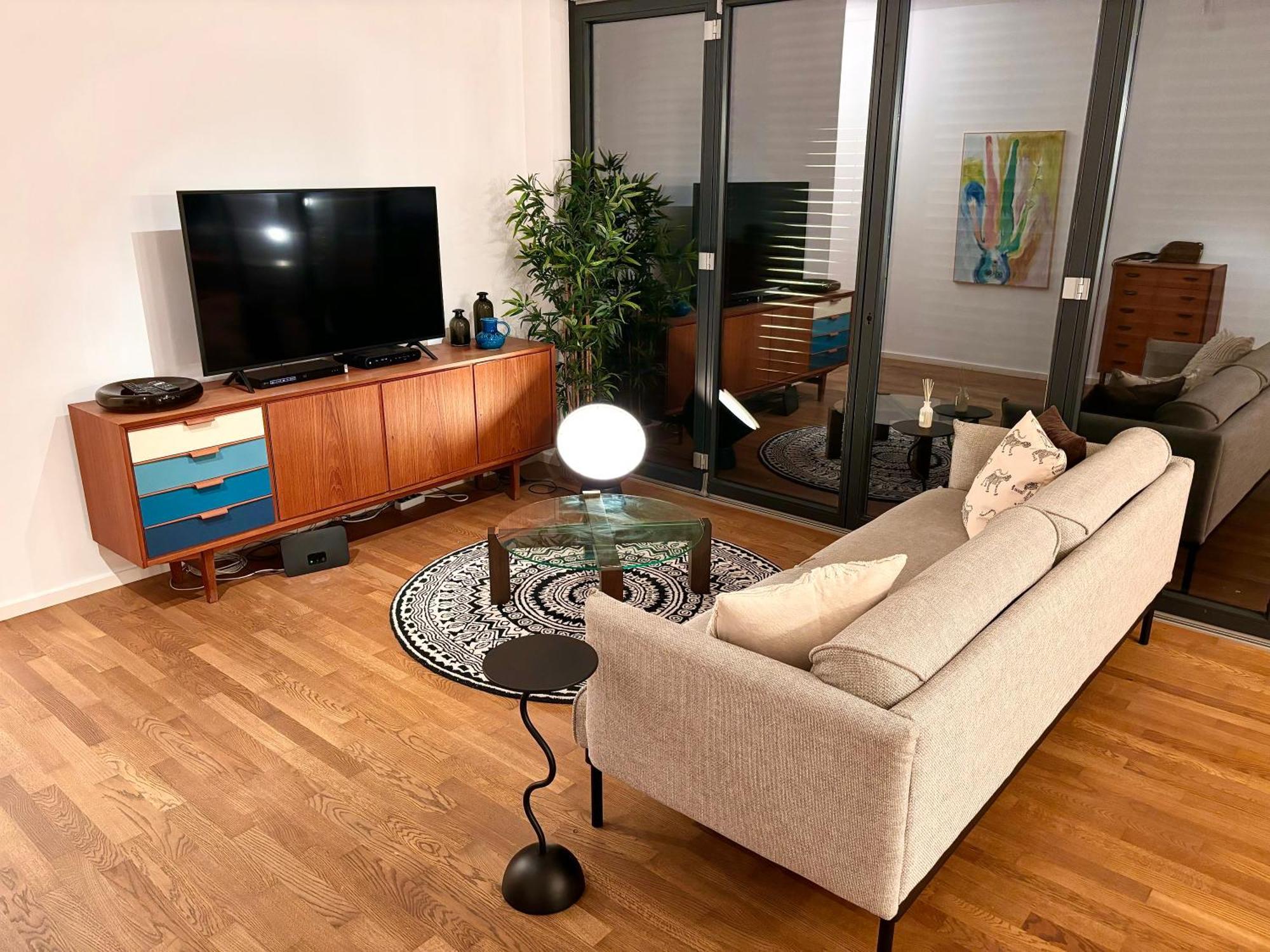 2 Bedroom Mauerpark-Apartment, Berlin Mitte View Calendar Zewnętrze zdjęcie
